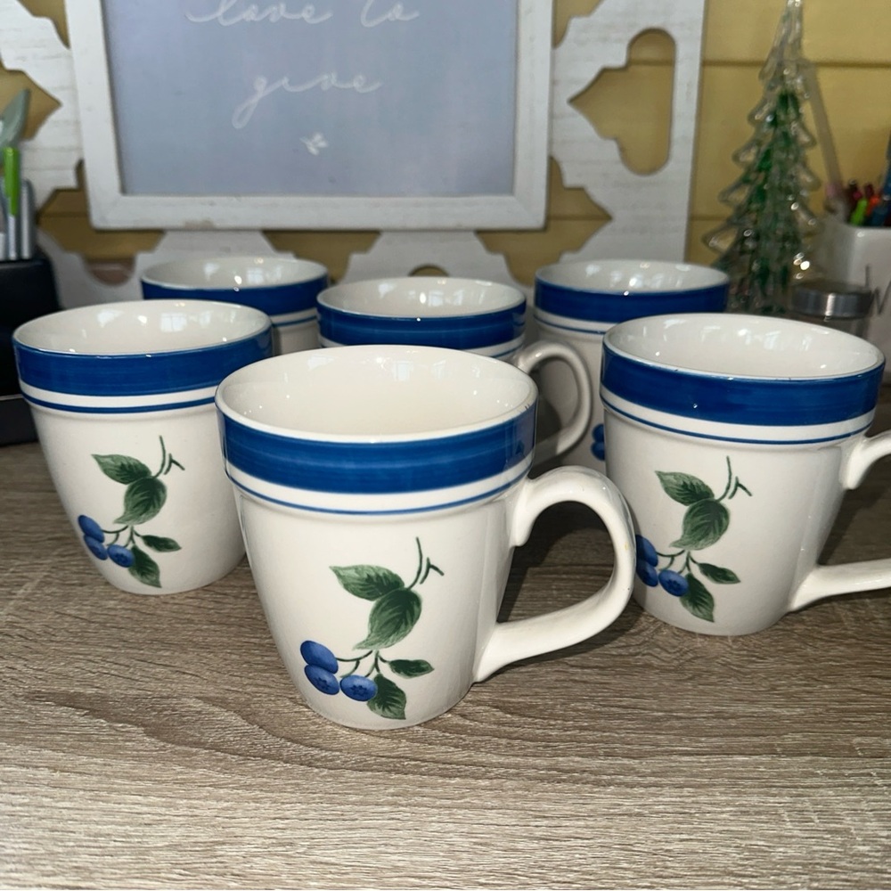 6 L. L. Bean Retired Blueberry 16 oz Stoneware Mugs Coffee Country Cottage Fruit
